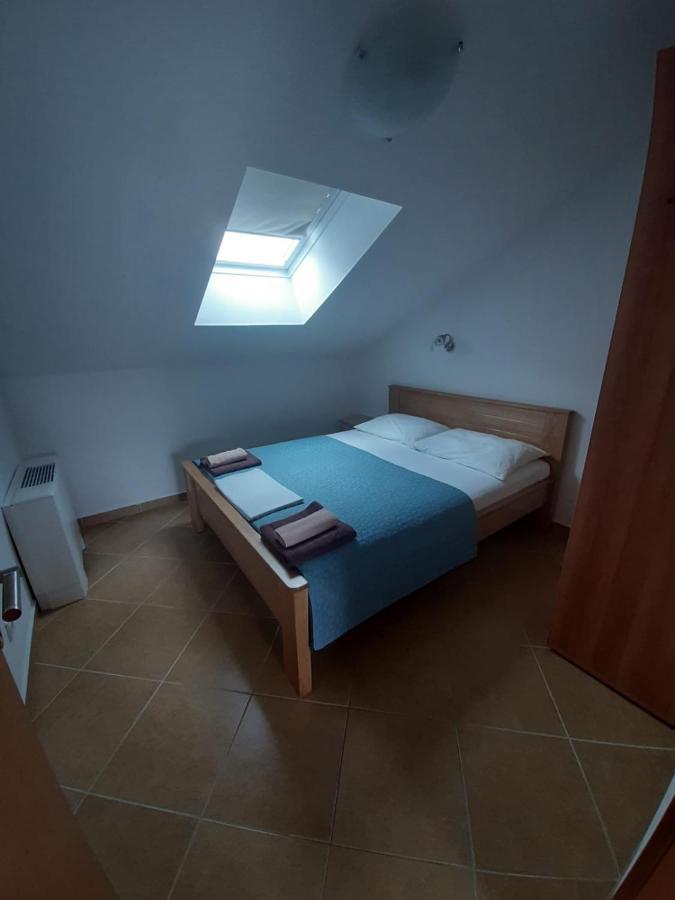 Apartments Nina Promajna Esterno foto